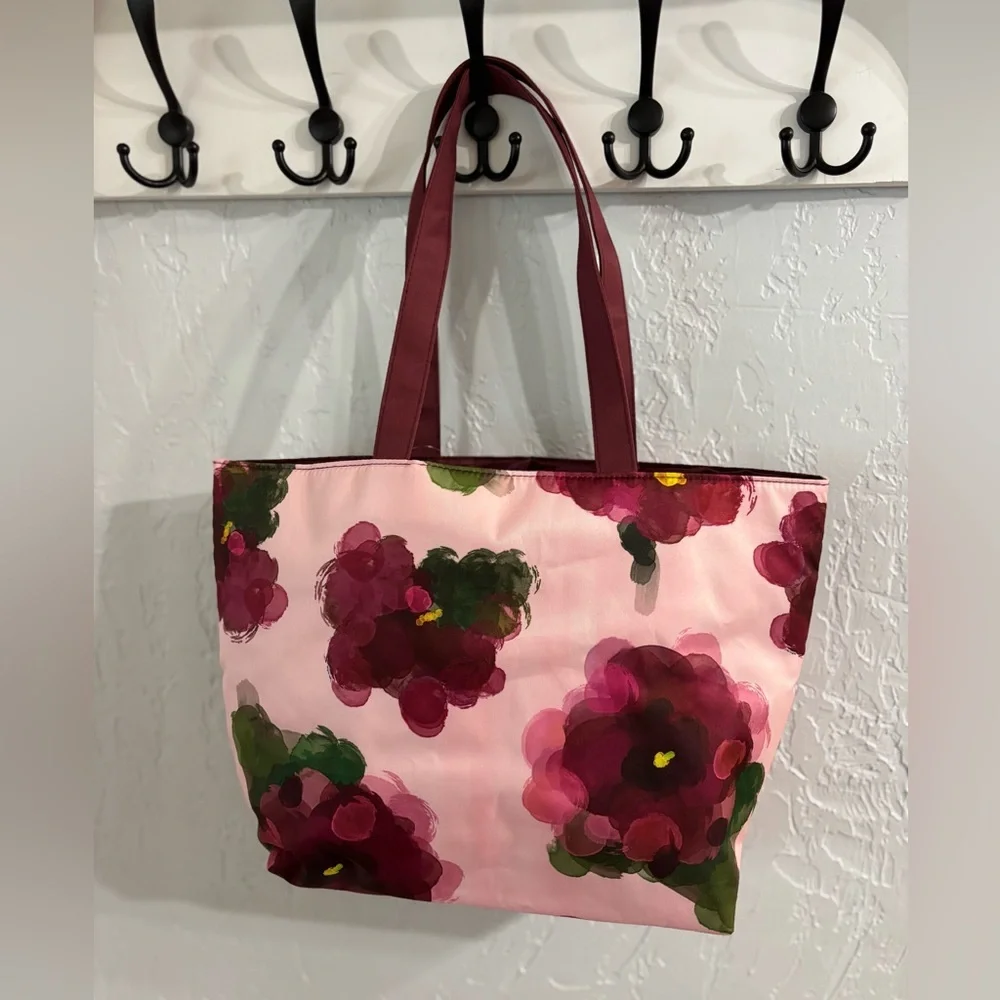 Clinique Pink Floral Tote with Burgundy Handles and Makeup Bag NWT - Picture 1 of 12